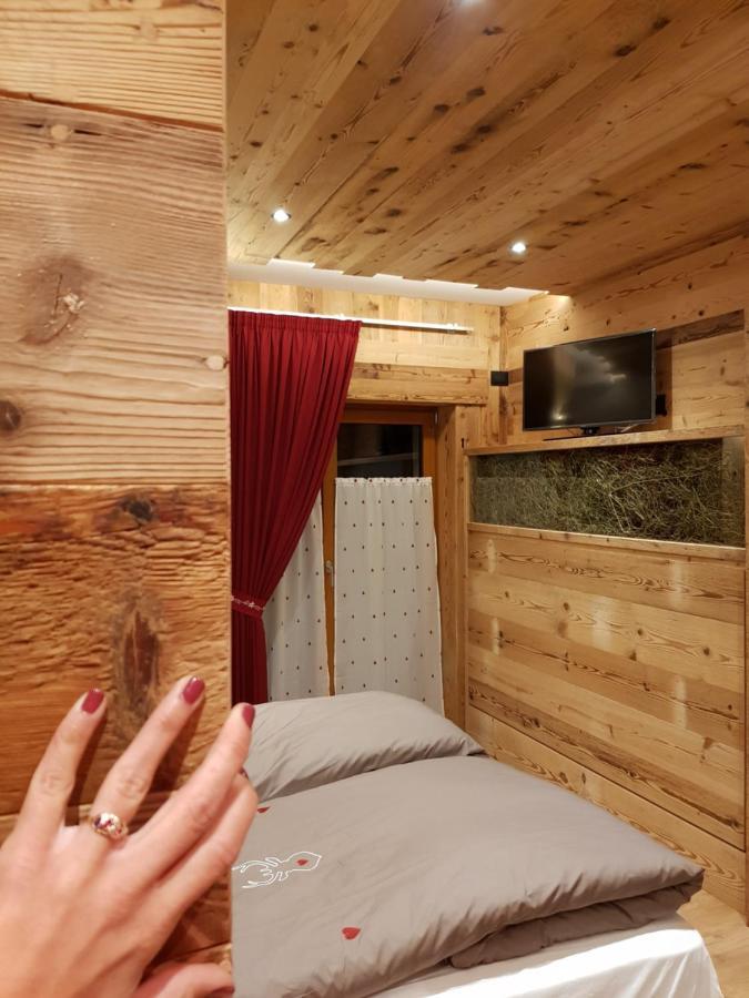 Agriturismo La Giasena Ponte nellʼAlpi Eksteriør bilde